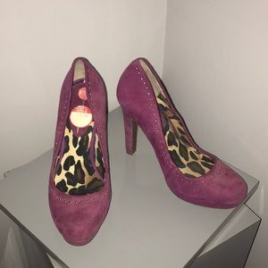 Jessica Simpson studded wine suede heels 6.5